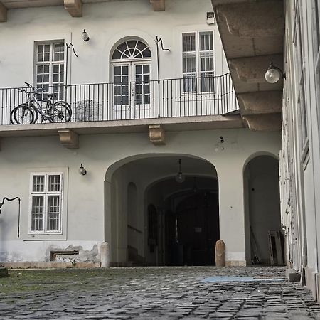 Karolyi Garden | Hostaid Daire Budapeşte Dış mekan fotoğraf